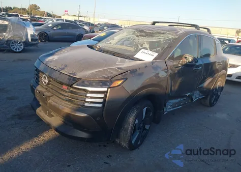 2025 Nissan Kicks Sr Fwd from USA, damaged, VIN 3N8AP6DA7SL419768